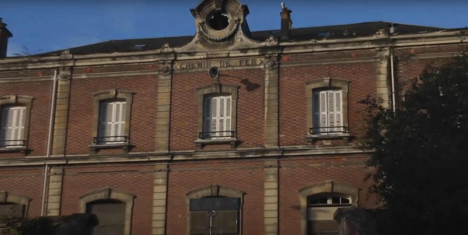 Photo de la vidéo d'Antonin Parédé, Gare d'Elbeuf